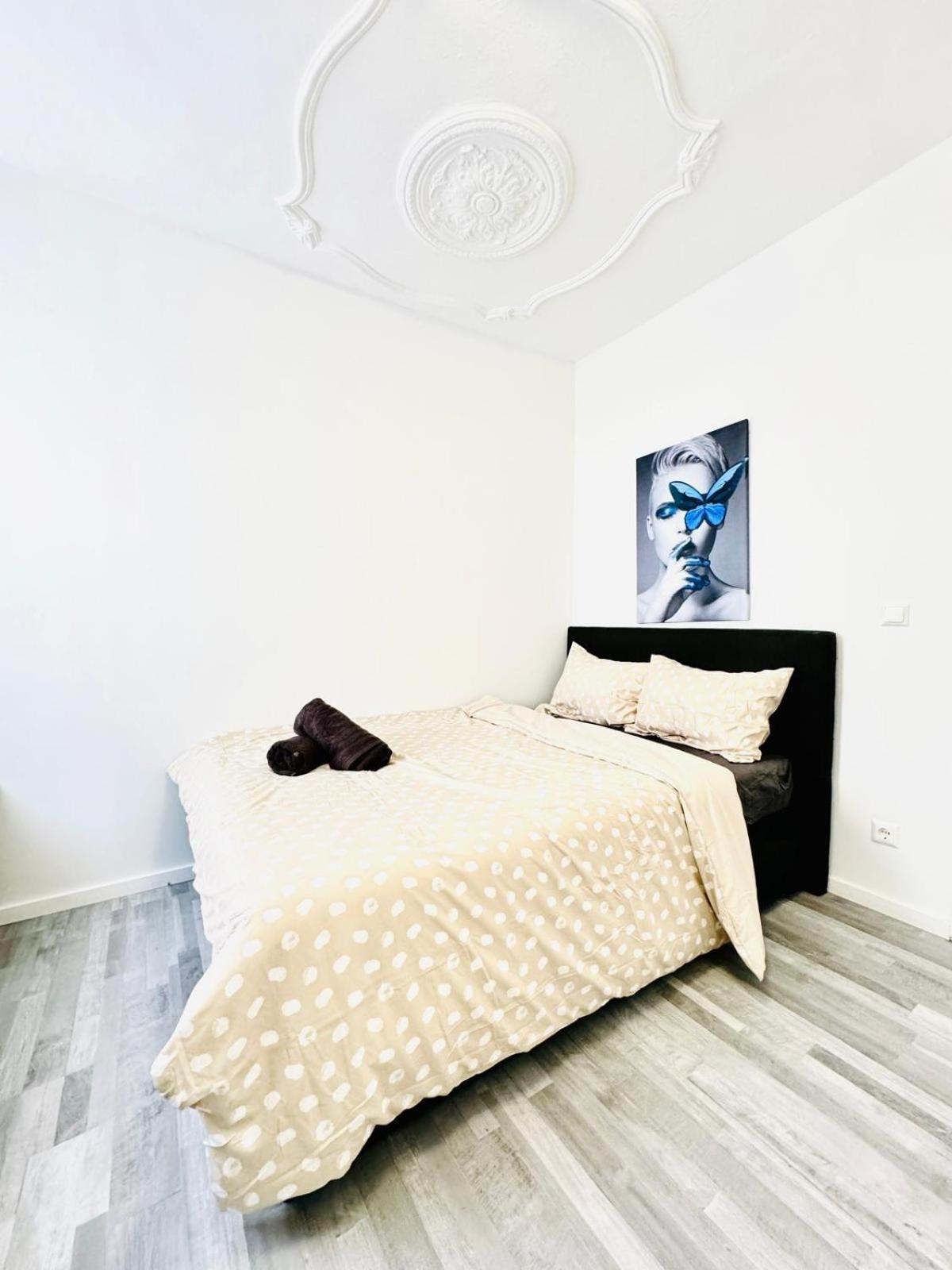 Very Spacious Apartment For Up To 7P With Great Location Vídeň Exteriér fotografie