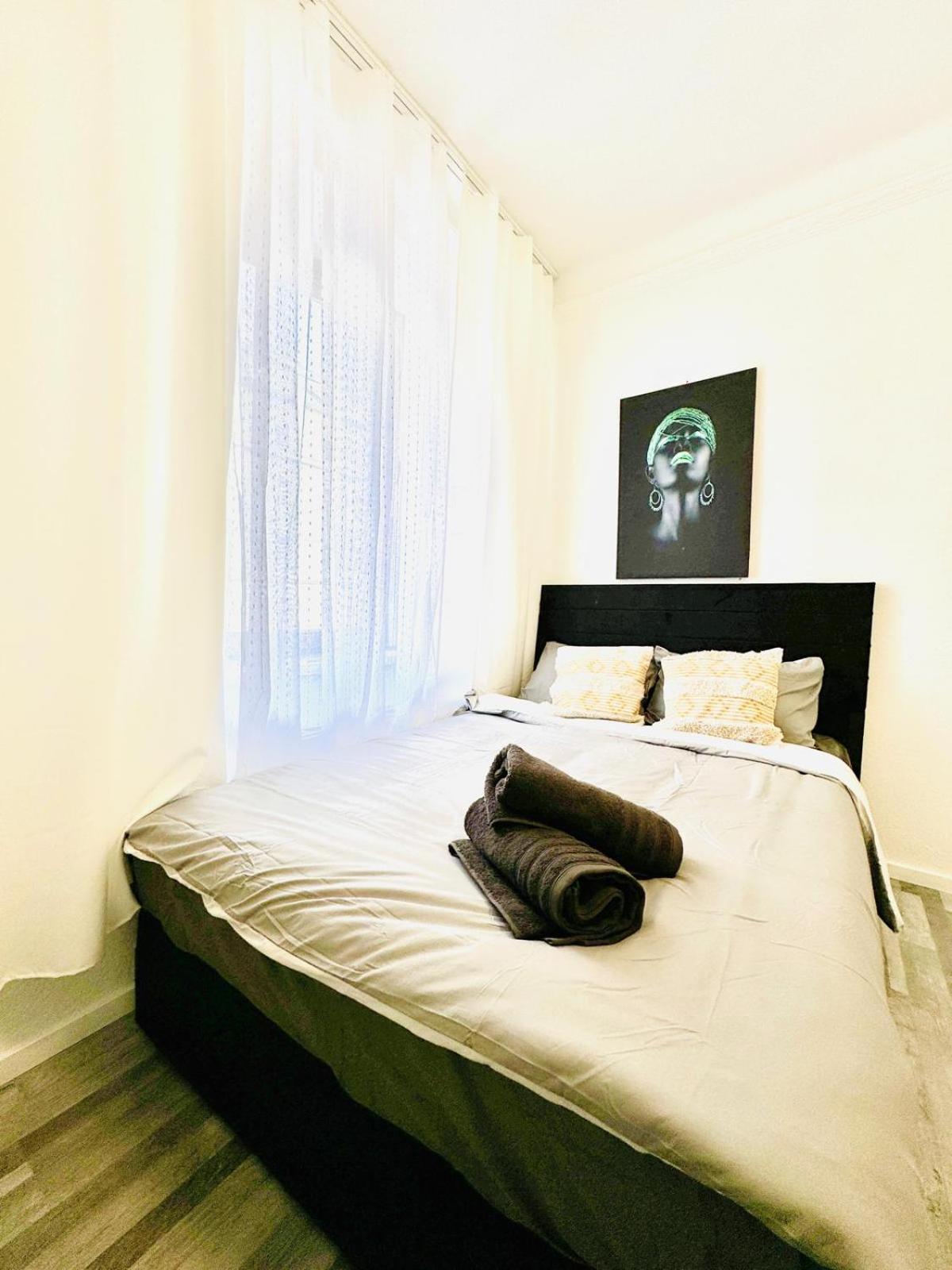 Very Spacious Apartment For Up To 7P With Great Location Vídeň Exteriér fotografie